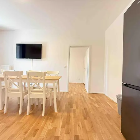 Am1237 Moderne Monteurwohnung Mit Balkon דירה *