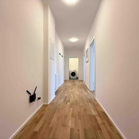 Am1237 Moderne Monteurwohnung Mit Balkon אמברג